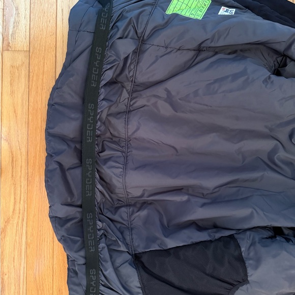 Spyder Kids' Lime and Charcoal Winter Ski Snowboard Jacket - Picture 10 of 10